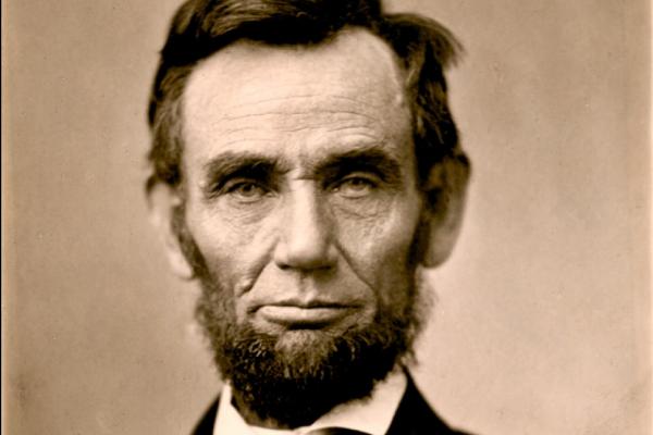 Photo of Abraham Lincoln.