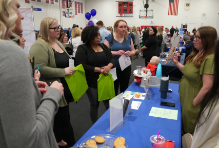 Students attending Sandburg's career expo